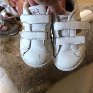 toddler girls sneakers